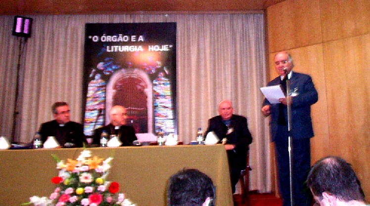 congresso_ferreirasantos_01.jpg (111716 bytes)